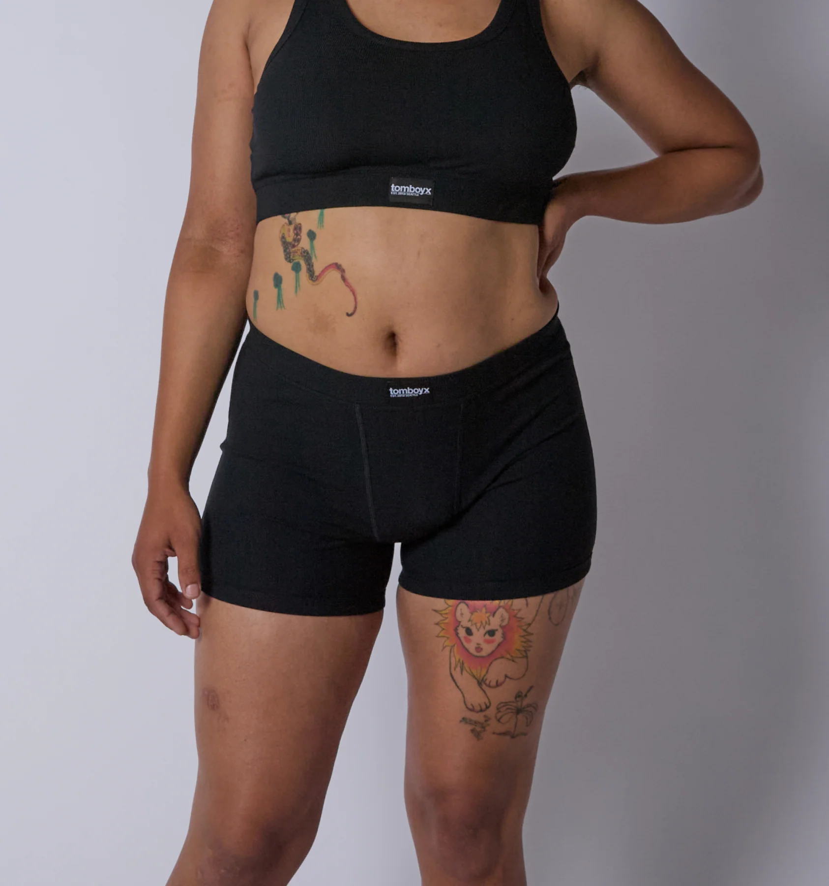 112-bamboo-rib-4-5-trunks-black-1.webp
