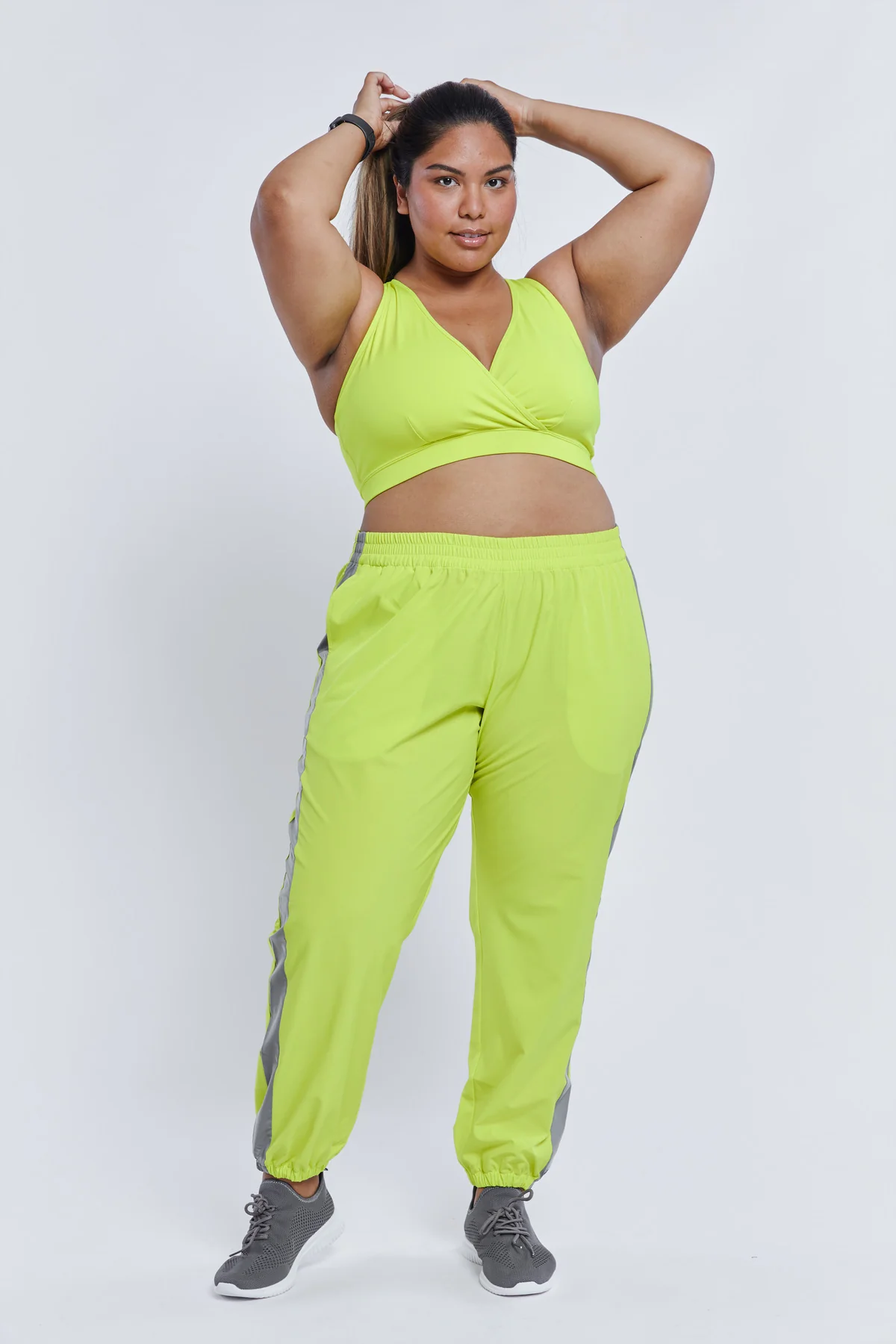 1648-summit-jogger-limelight-1.webp
