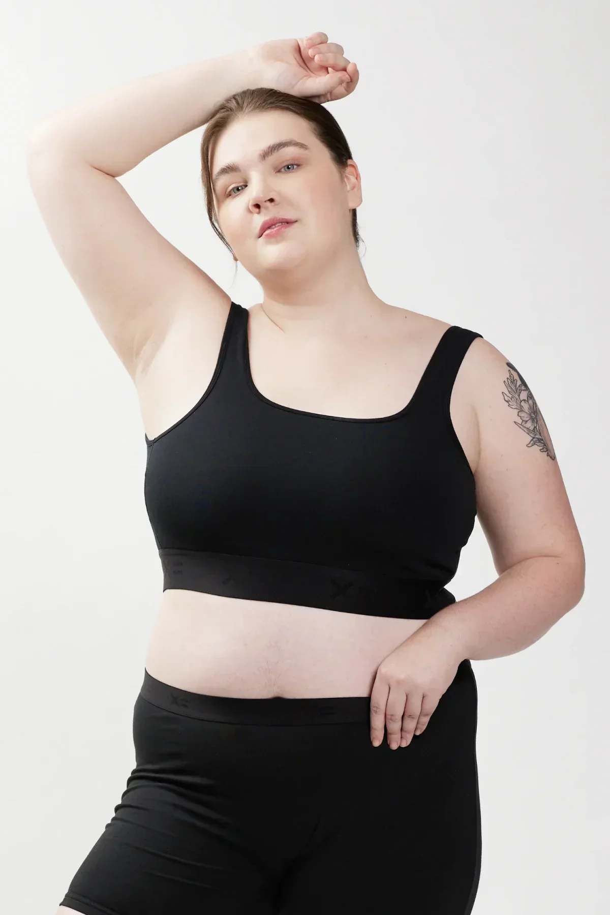1758-straight-up-soft-bra-black-1.webp