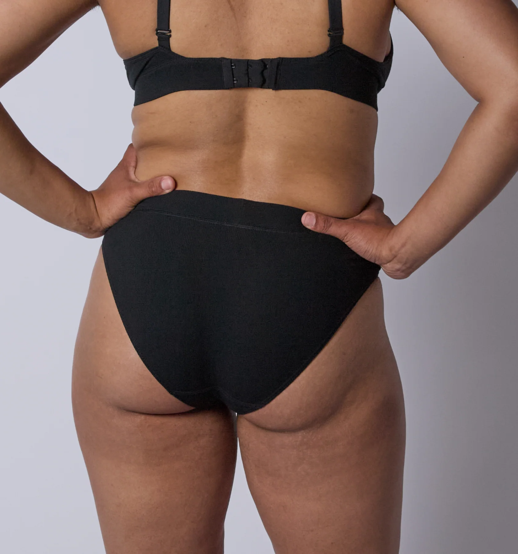 Bamboo Rib Cheeky - Black