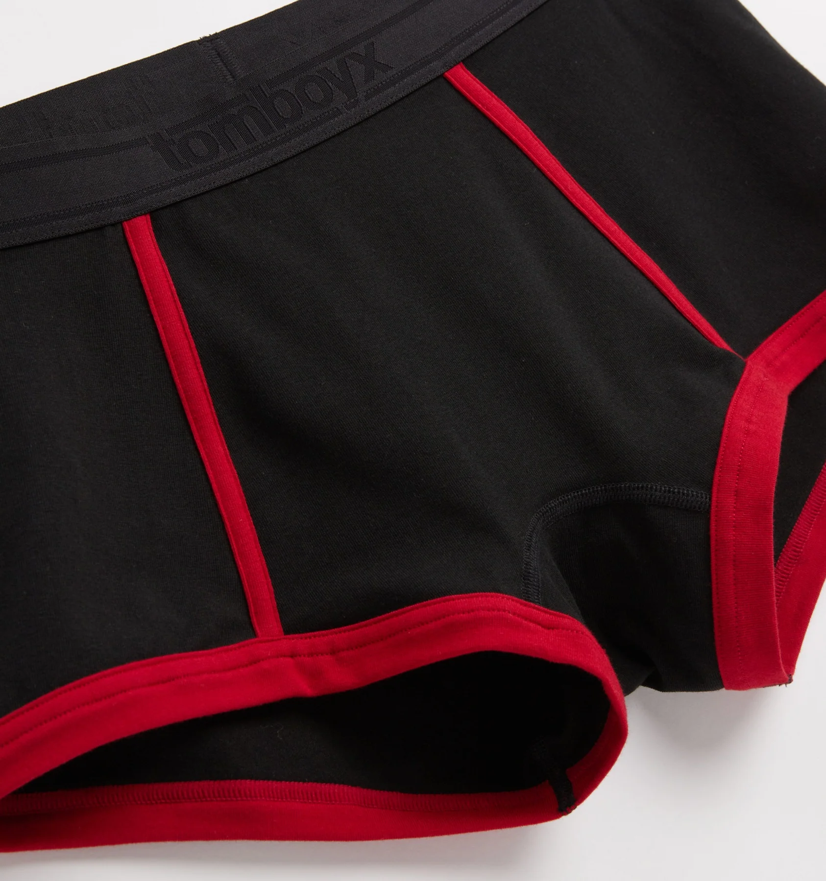 2769-boy-shorts-red-edge-1.webp