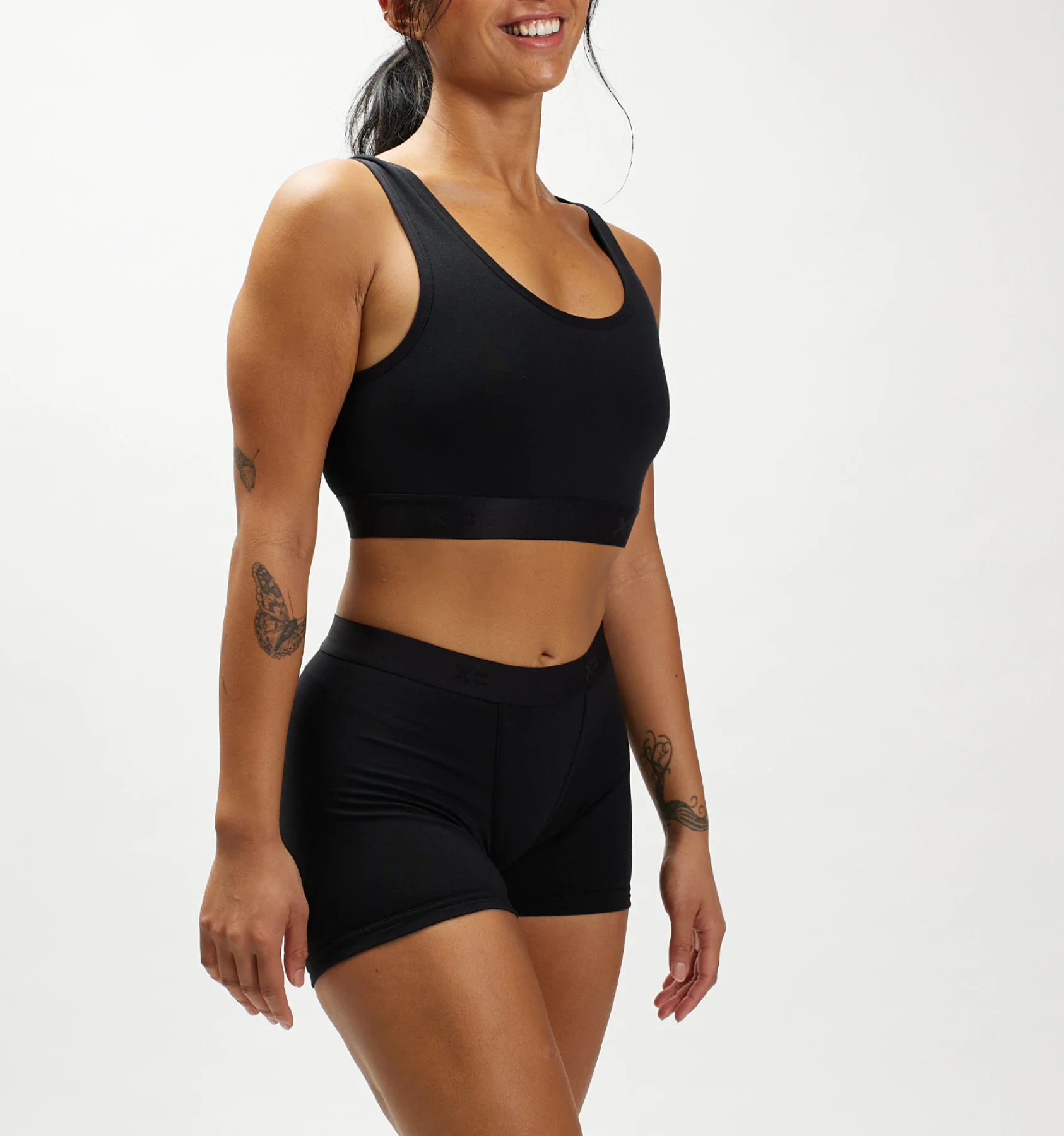 3483-essentials-soft-bra-bug-out-1.webp