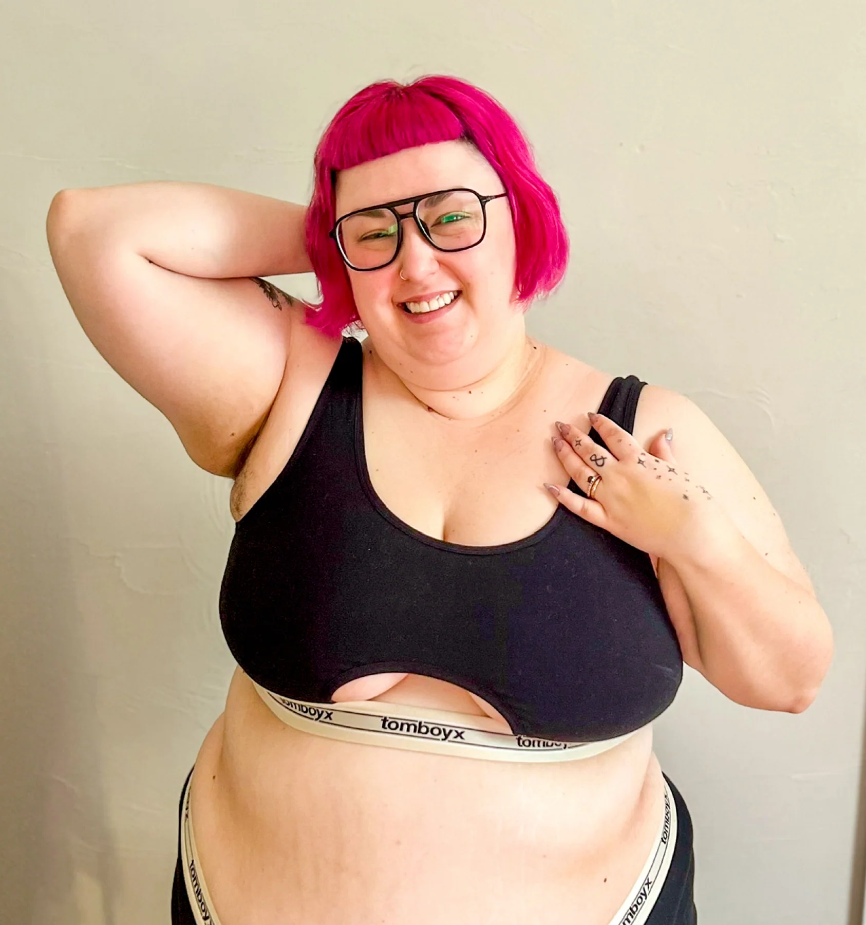 4718-peekaboo-soft-bra-retro-black-1.webp