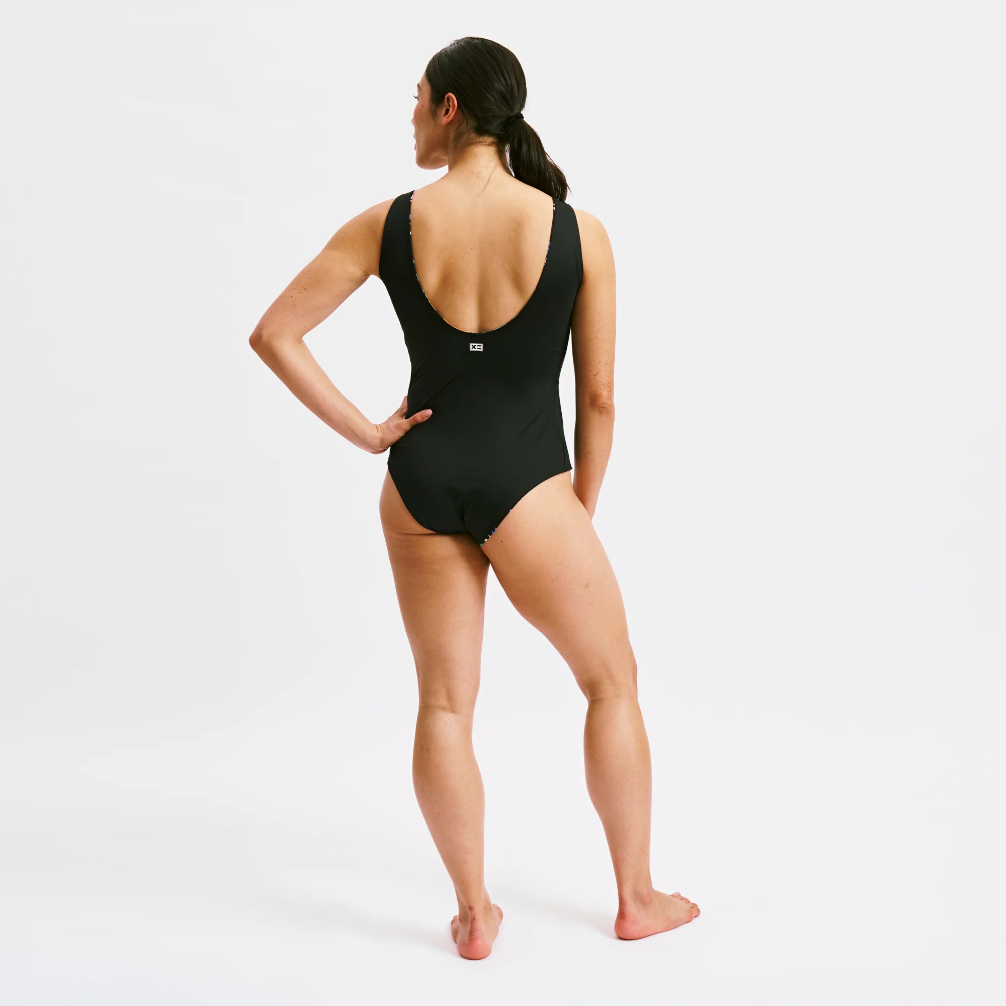 5889-swim-reversible-one-piece-making-waves-1.webp