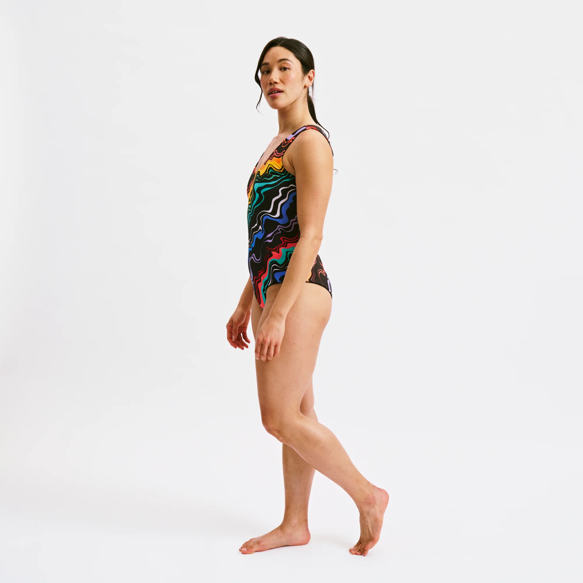 5889-swim-reversible-one-piece-making-waves-1.webp