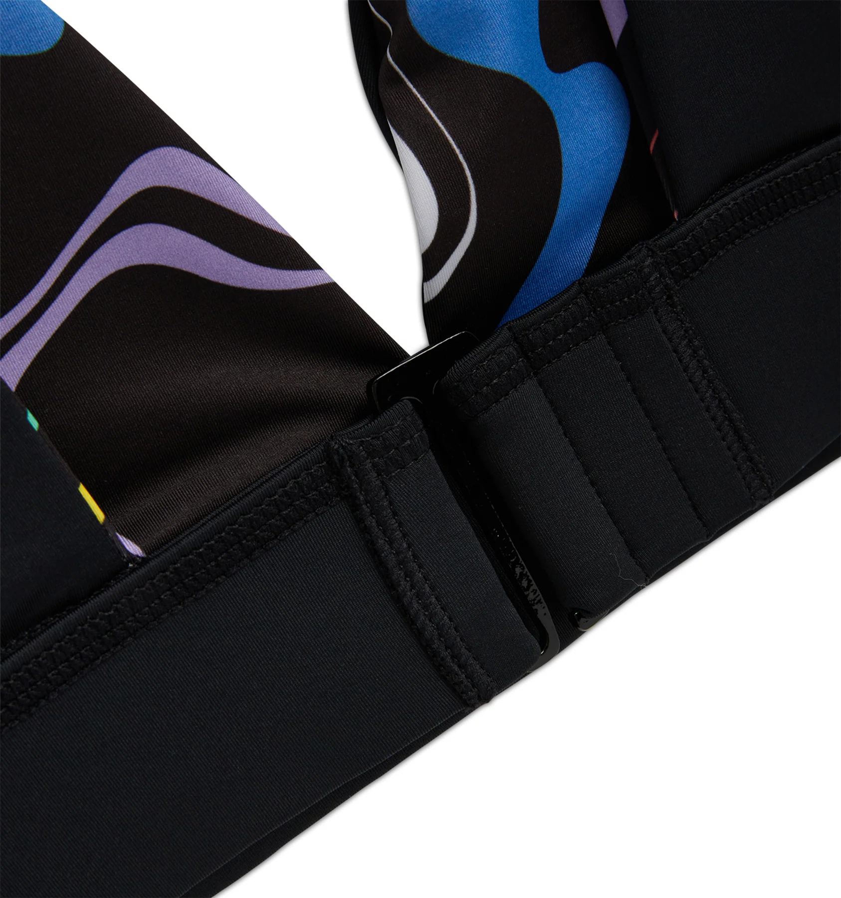 5911-swim-reversible-plunge-top-making-waves-1.webp